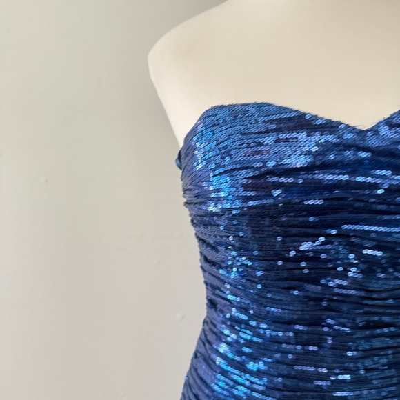 La Femme Blue Sequin Ruched Strapless Cocktail Dress sz 4 - Picture 3 of 10